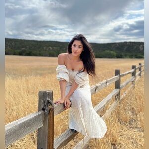 Yuki dress from nothing fits but (Size small) I have both black and floral color